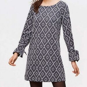 LOFT Diamond Print Grey White Stretch Dress - size S